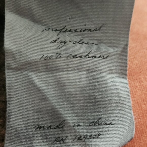 Raquel Allegra Cashmere Distressed Sweater Vest Size XS. Taupe/brown NWOT - Picture 4 of 4